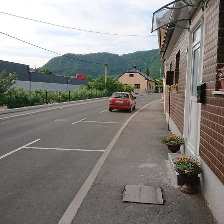 Apartman Sara Vl. Franjo Klasic คาปรินา ภายนอก รูปภาพ