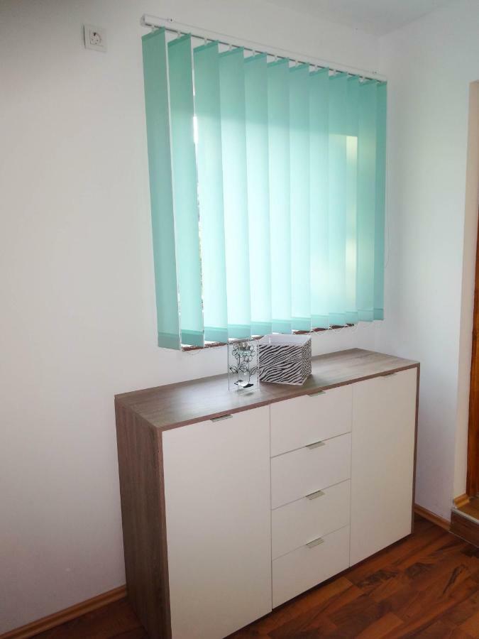 Apartman Sara Vl. Franjo Klasic คาปรินา ภายนอก รูปภาพ